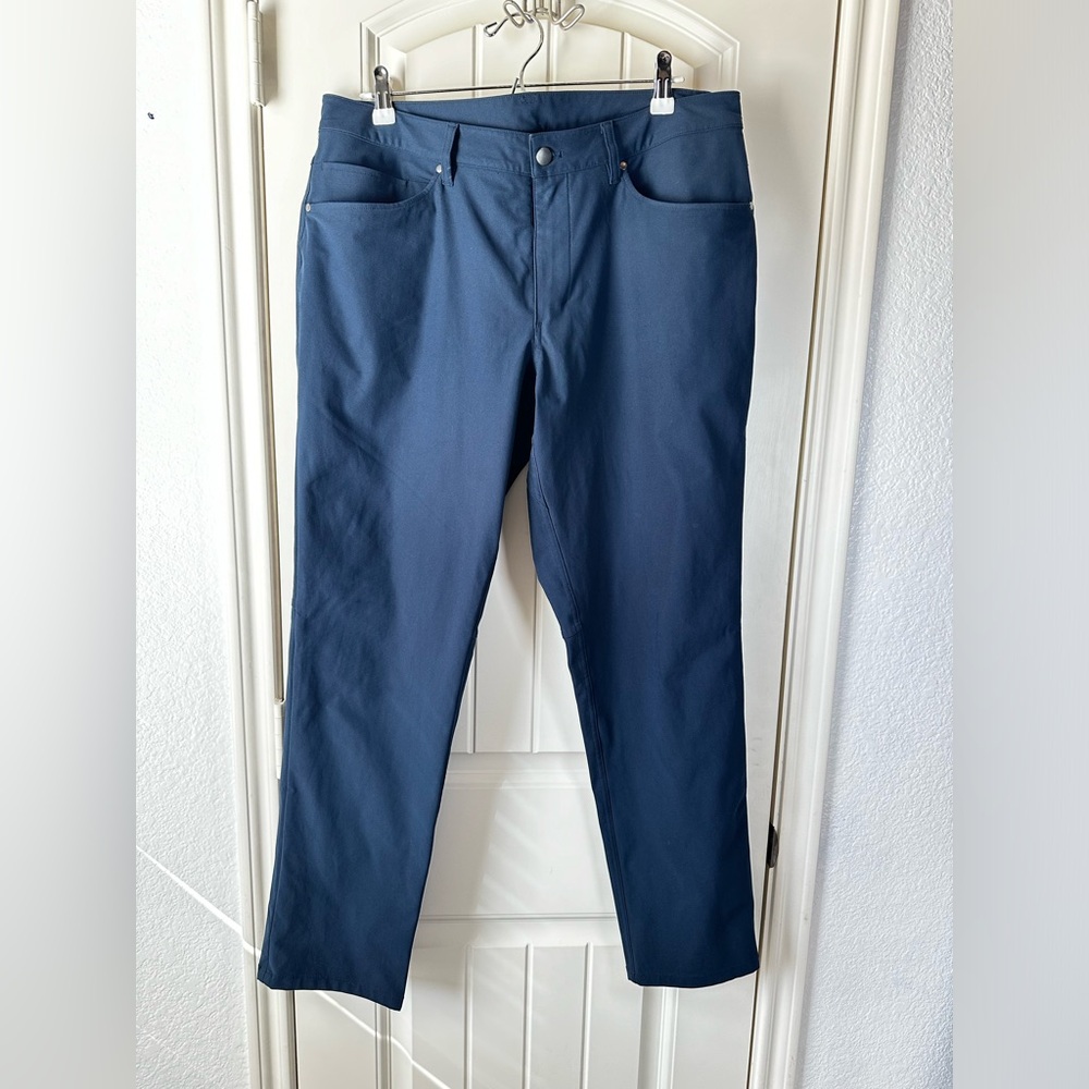 lululemon athletica ABC Warpstreme 5 pocket pants men’s size 34 navy blue